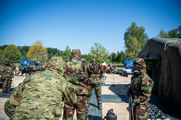 FOTO Hrvatska vojska pokazala snagu: Održana velika međunarodna vojna vježba