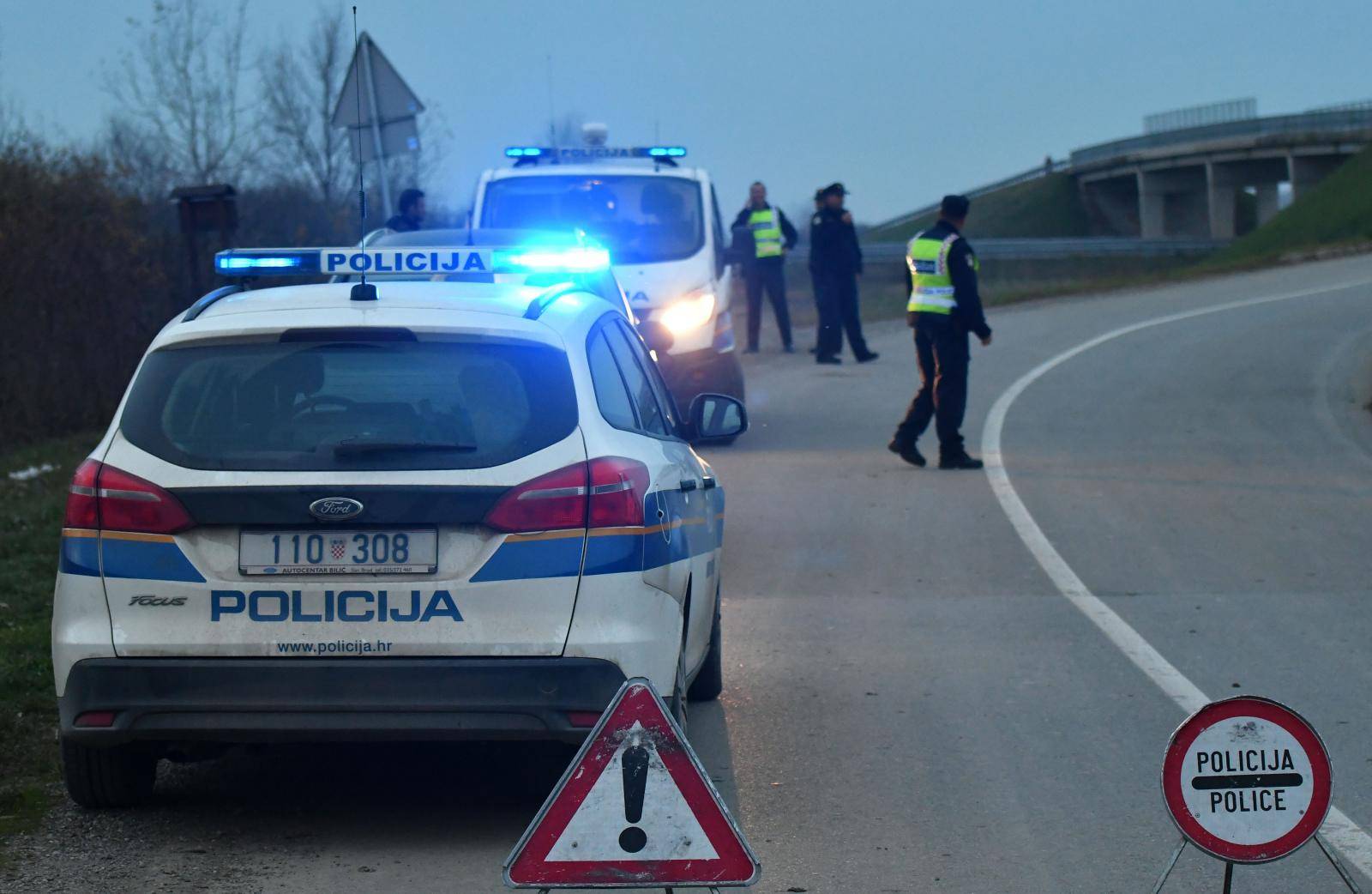 Nesreća u Konavlima: Poginula pješakinja u naletu automobila