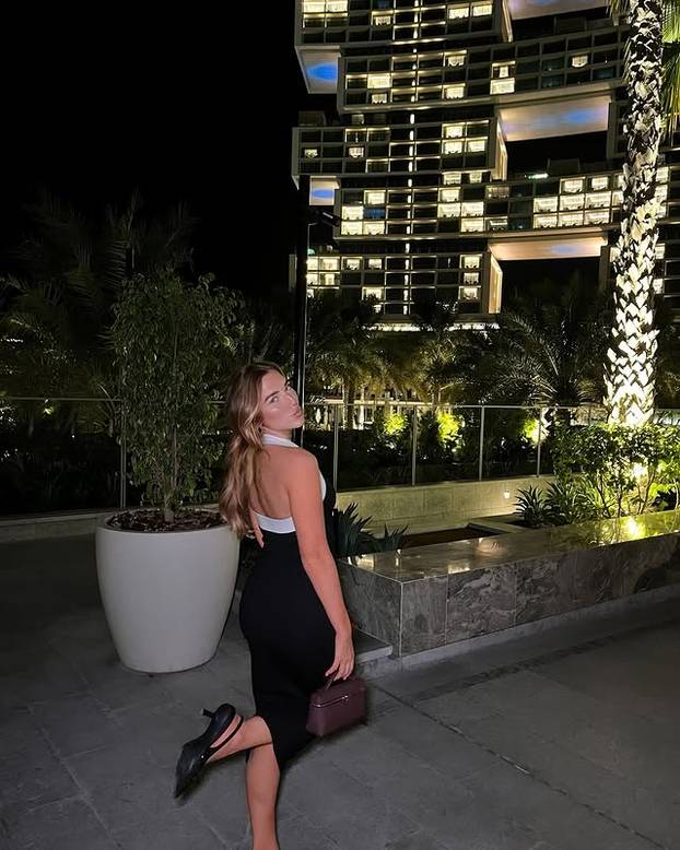 FOTO Preselila se u Dubai zbog luksuza i sada pokazuje kako izgleda život na visokoj nozi