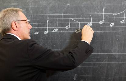 'Zašto tjerate učitelje glazbe iz nižih razreda osnovnih škola?!'