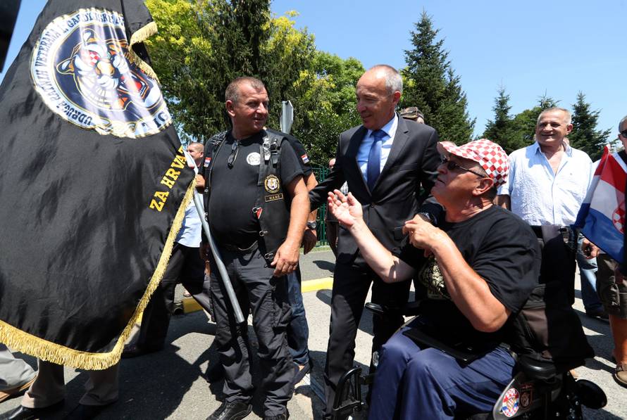 Zagreb: SveÄanost imenovanja vojarne  Croatia  imenom 1. gardijska brigada Tigrovi