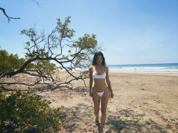 FOTO Nitko ne može vjerovati, ali istina je... Ova učiteljica iz Kalifornije ima 48 godina!