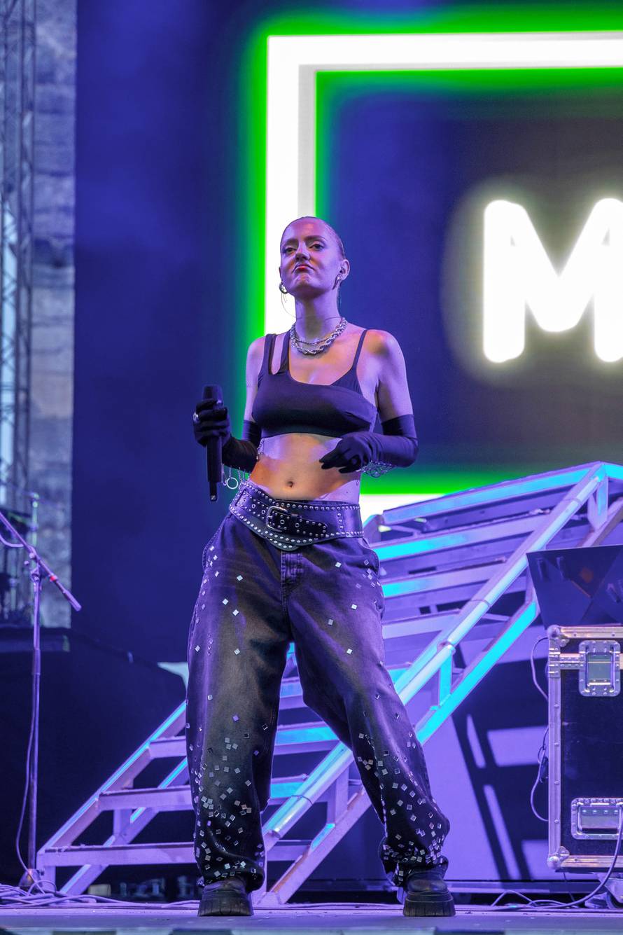 Pula: Publiku je prije Jasona Derula u pulskoj Areni zabavljala Miach