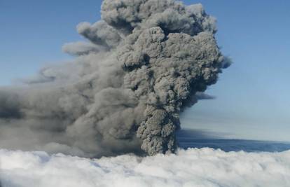 Nove erupcije na Islandu, prijeti još zabrana letova