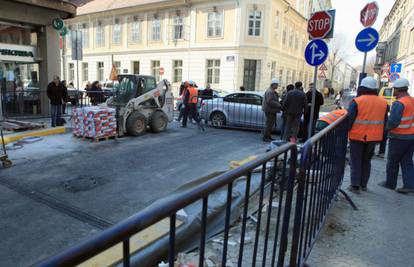 Zagrebparking gubi 600.000 kn zbog dvosmjerne Gundulićeve