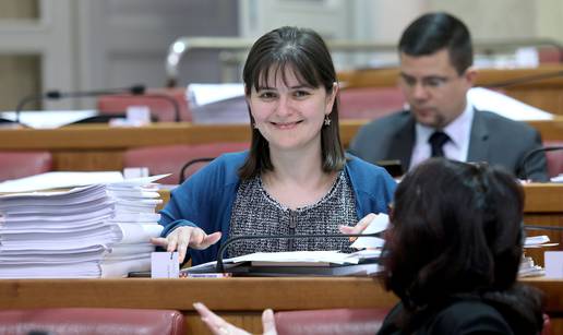 Bila bi primjer i uzor ženama. Još više bi bila partner HDZ-u