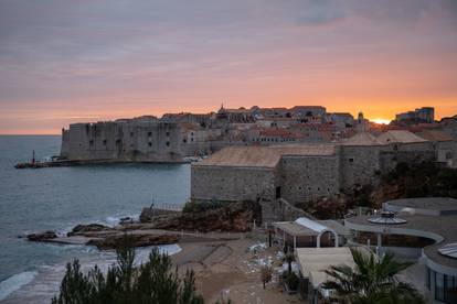 Zalasci sunca u Dubrovniku su apsolutna čarolija boja i prirode