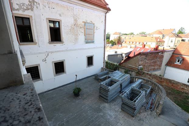 Zagreb: Sofia Alves u društvu ministara obišla gradiišta na Gornjem gradu