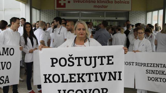 Mostar: Polusatni štrajk upozorenja u zdravstvenim ustanovama u Federaciji BiH