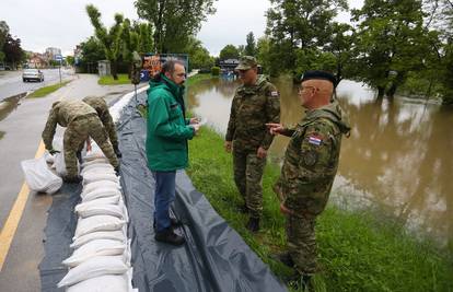 VIDEO Raste vodostaj Krke! Zbog opasnosti evakuirani ljudi: U Zagorju čak 57 klizišta..