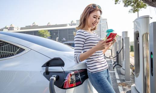 Kineska dominacija sti&zcaron;e  &ccaron;ak i u elektri&ccaron;noj mobilnosti: Nova era  automobilske industrije