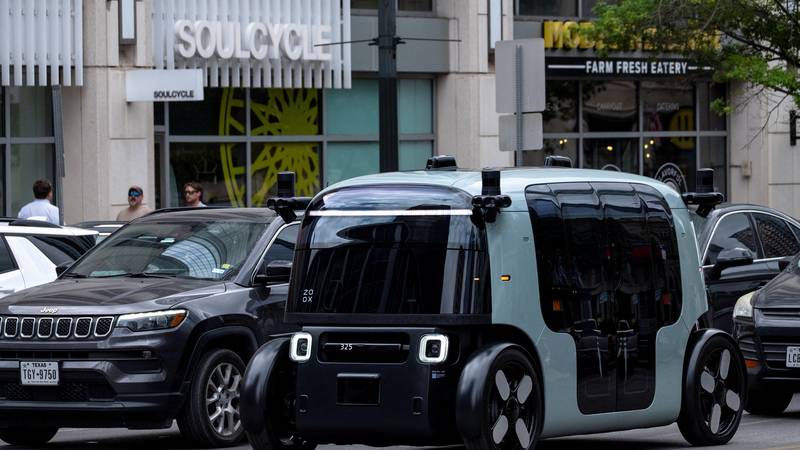 Zeleno svjetlo za Zoox robotaksi u SAD-u: Razvili posebno vozilo, moći će sada naplaćivati vožnje