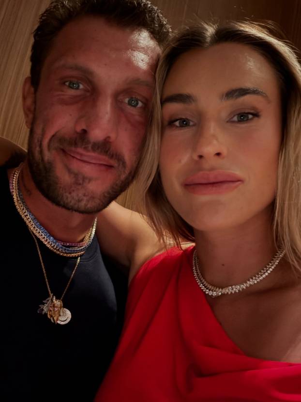 FOTO Najzgodnija tenisačica istaknula obline u uskoj majici