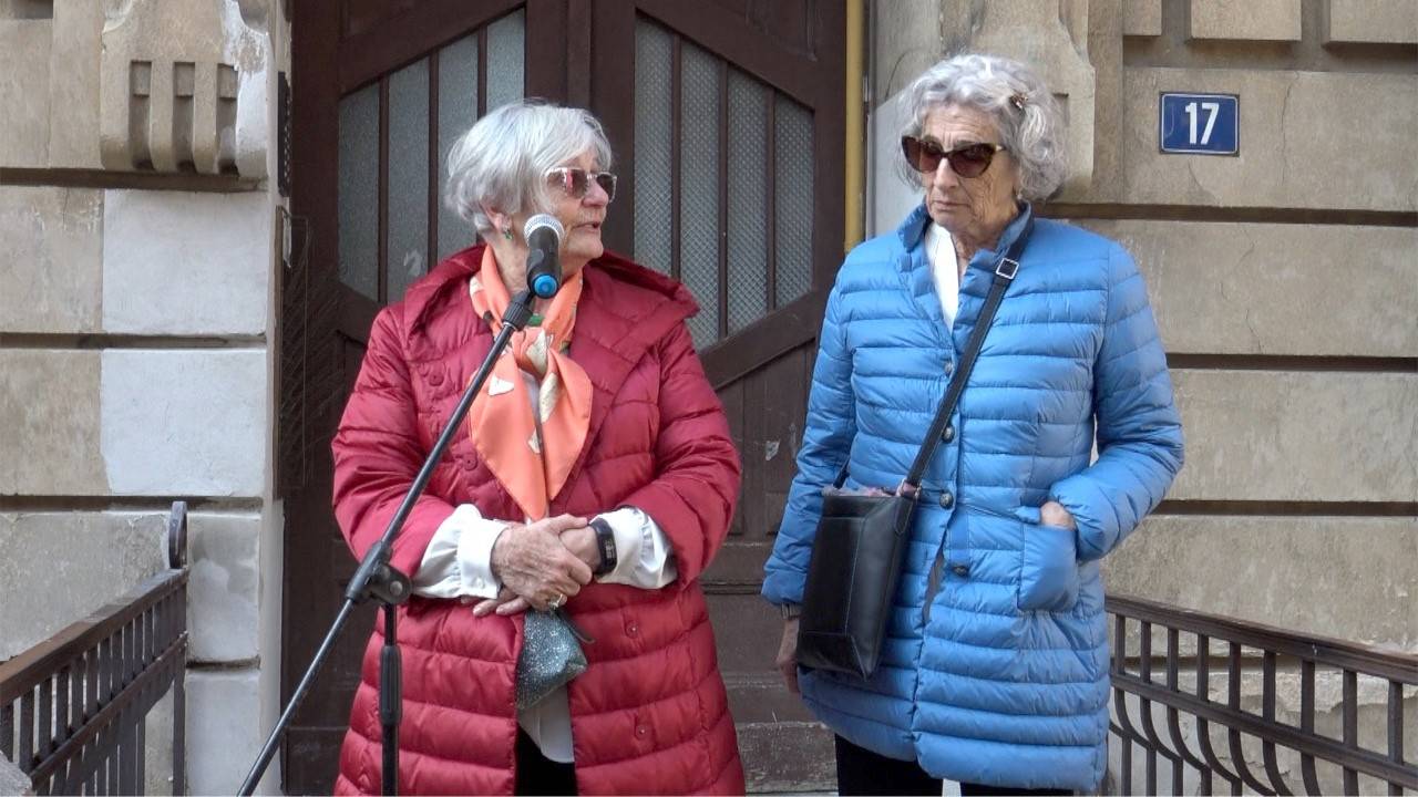 'Nona je na koljenima molila da nas poštede. Tu je počeo naš dug put do pakla Auschwitza'