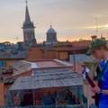 Uzeo gitaru u ruke i na otišao na krov: Za moj prekrasni Rim