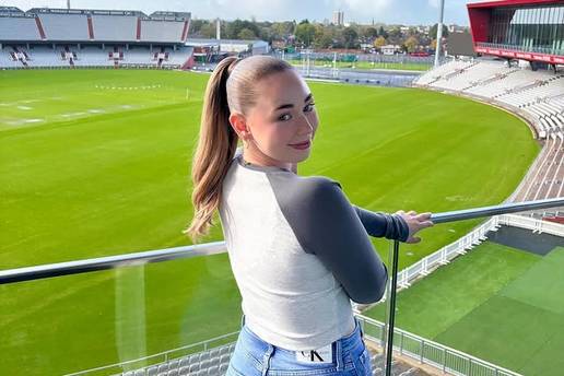 FOTO 'De&ccaron;ki me u &scaron;koli nikad nisu primje&cacute;ivali, a danas ne mogu skinuti pogled s mene'