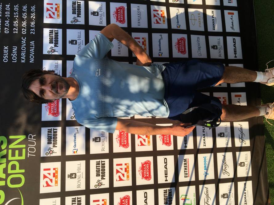 Roko Karanušić vratio se tenisu i izgubio, Tedeschi do 2. kola