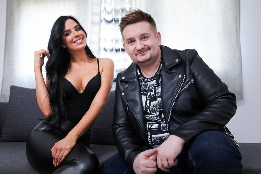 ARHIVA: Zagreb: Ivana Knoll i Dalibor Petko plesali na šipci, 24.02.2021.