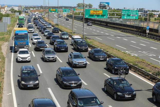 Zagreb: Velike gužve na naplatnoj postaji Lučko