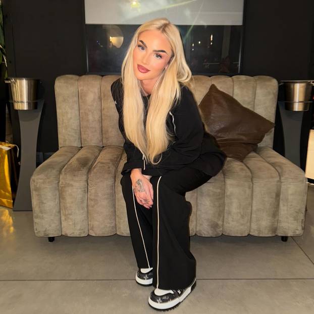 FOTO Alisha Lehmann 'zapalila' Oktoberfest; jedan detalj sve je otkrio o ljubavnom statusu...