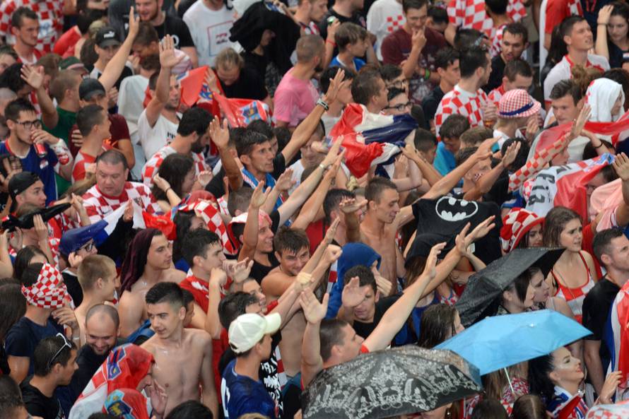 Pula: Ni kiÅ¡a nije omela gledanje polufinalne utakmice izmeÄu Hrvatske i Engleske