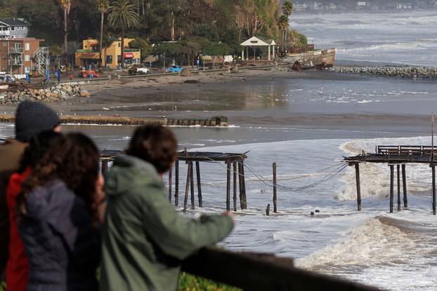 Rainstorms slam northern California