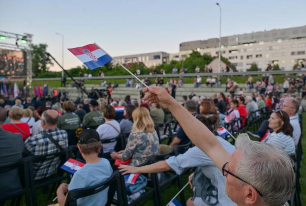 Svečani koncert u Zagrebu povodom 35. obljetnice postrojavanja Zbora narodne garde i ustrojavanja Hrvatske vojske i policije