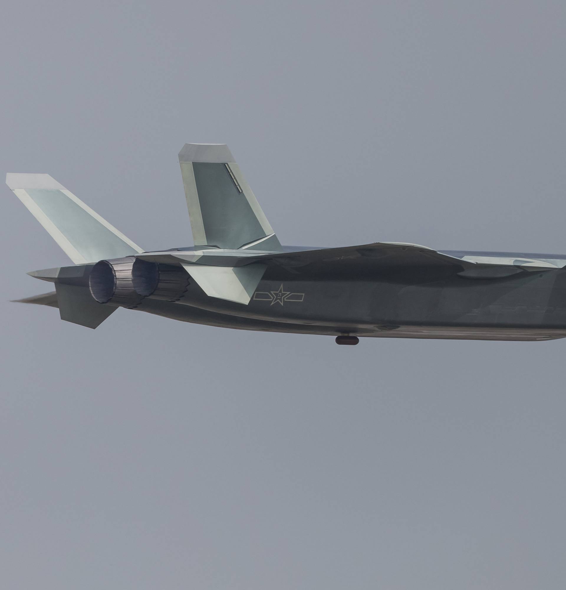 China unveils its J-20 stealth fighter during an air show in Zhuhai