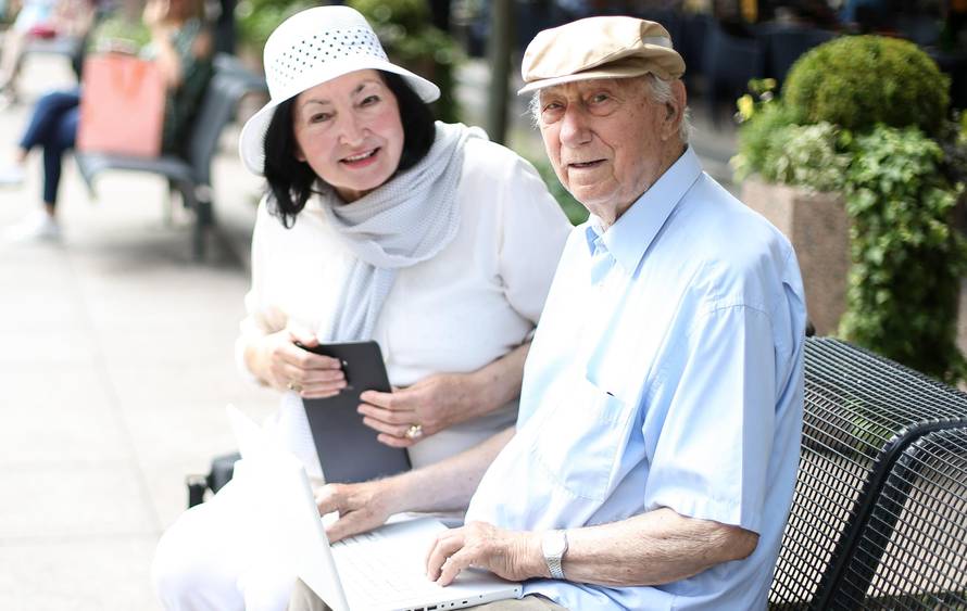 Žužin udovac: 'Gordana me pomlađuje pa sam zato online'