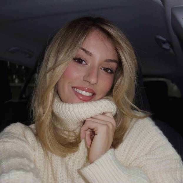 FOTO Tko je Zubčićeva zaručnica Ana? Obožava tjelovježbu,  a sve je pokrenula jedna poruka...