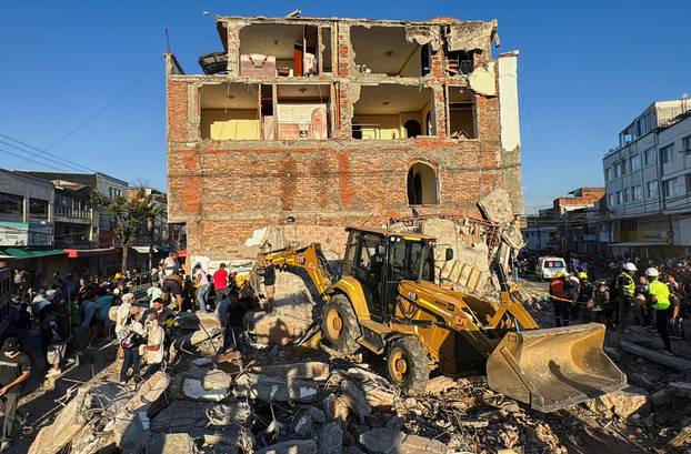 Aftermath of Colombia earthquake, in Cali
