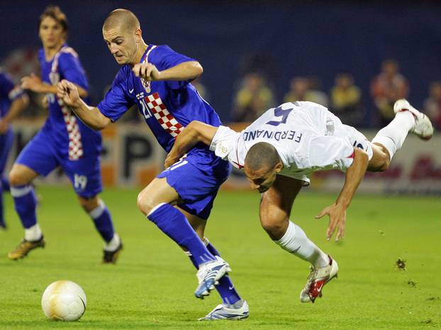 ARHIVA - 2006. Zagreb: Vatreni i "maksimirska krtica" srušili su Englesku 