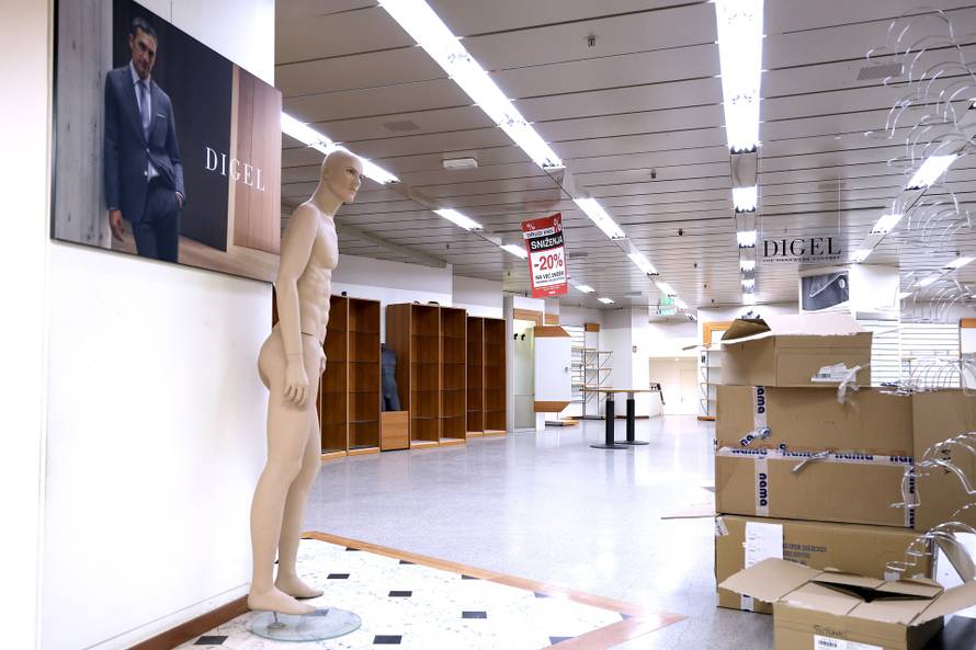 Zagreb: Posljednji radni dan kultne zagrebačke robne kuće Nama u Ilici