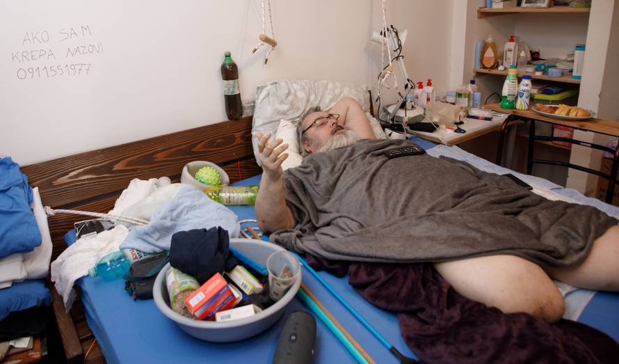 Split, 18.09.2023 - Branitelj invalid Ivo Weber zivi u teskim uvjetima