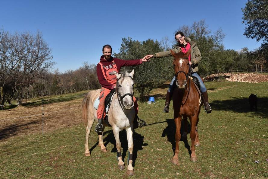 Spojila ih ljubav prema prirodi: Doći će po nju na bijelom konju
