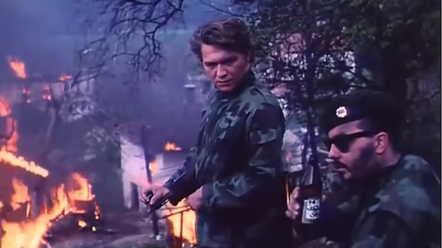 Fotografija srpskih glumaca iz kultnog filma širi se internetom, ljudi pišu da su to ruski vojnici