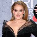 Adele se zaručila? Na crvenom tepihu privukla pažnju velikim dijamantnim prstenom na ruci