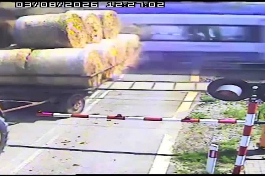 Pijan s traktorom stao na tra&ccaron;nice