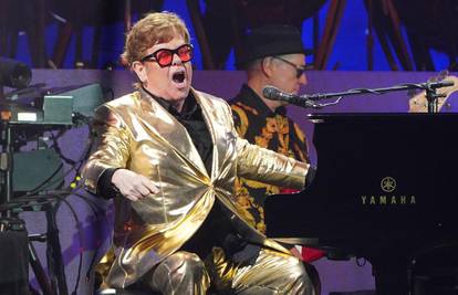 Elton John otkrio: 'Borio sam se s teškom infekcijom oka. Sada mi je vid, nažalost, ograničen'