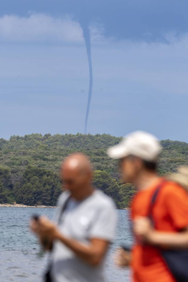 Kod Pule se formirala pijavica