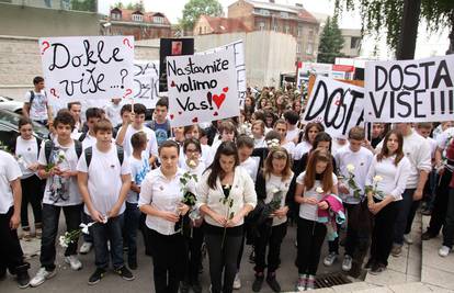 Vrištali pred Predsjedništvom BiH zbog poginulog profesora