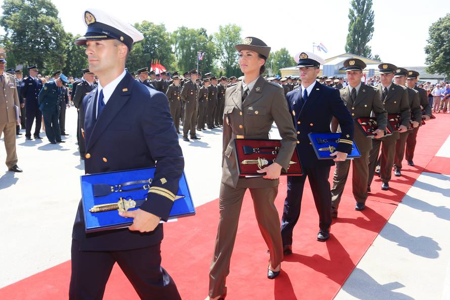 Iz ratnog Vukovara otišle kao djeca, vraćaju se kao časnice