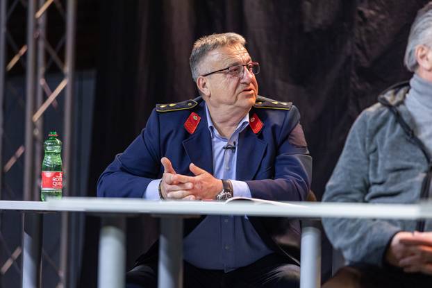 Večernja škola na oproštajnoj turneji nastupala u Osijeku