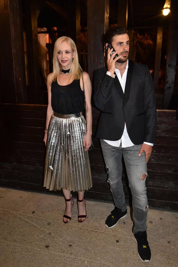 Pula: Jelena Rozga i Stjepan Hauser uživali na koncertu Olivera i Gibonnija u Areni