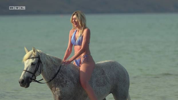 FOTO Bikiniji svih boja i oblika! Vruće je na Kreti, a djevojke iz 'Savršenog' se ovako opuštaju