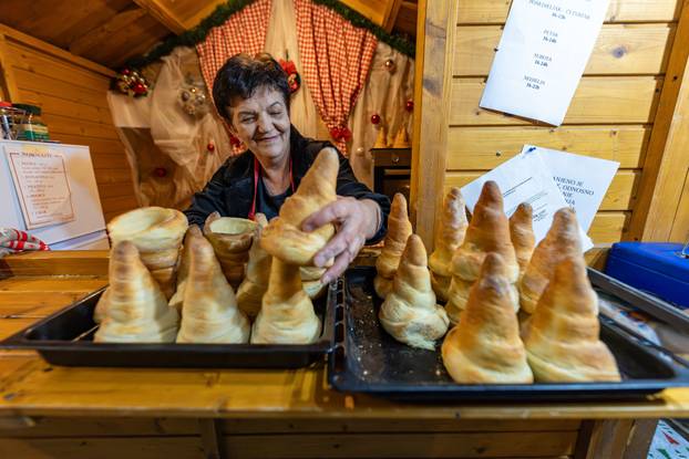 Svečano otvorenje osječkog Adventa