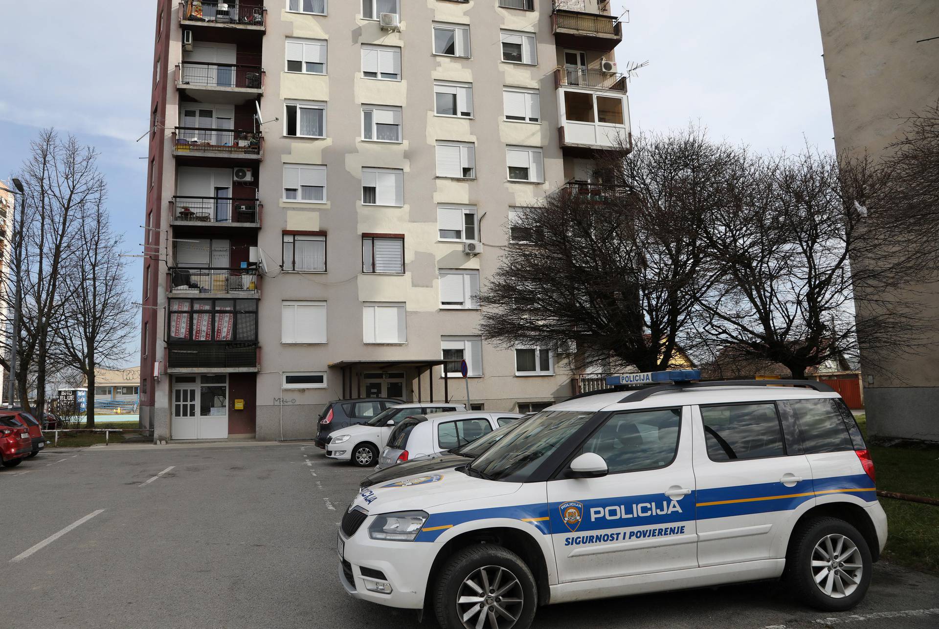 Policija u stanu sina Darinka Dumbovića: Istražuju slučaj premlaćivanja mladića