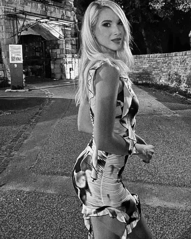 FOTO Srpska voditeljica osvojila euroligaške parkete, zablistala i u Zadru. Govori tri strana jezika