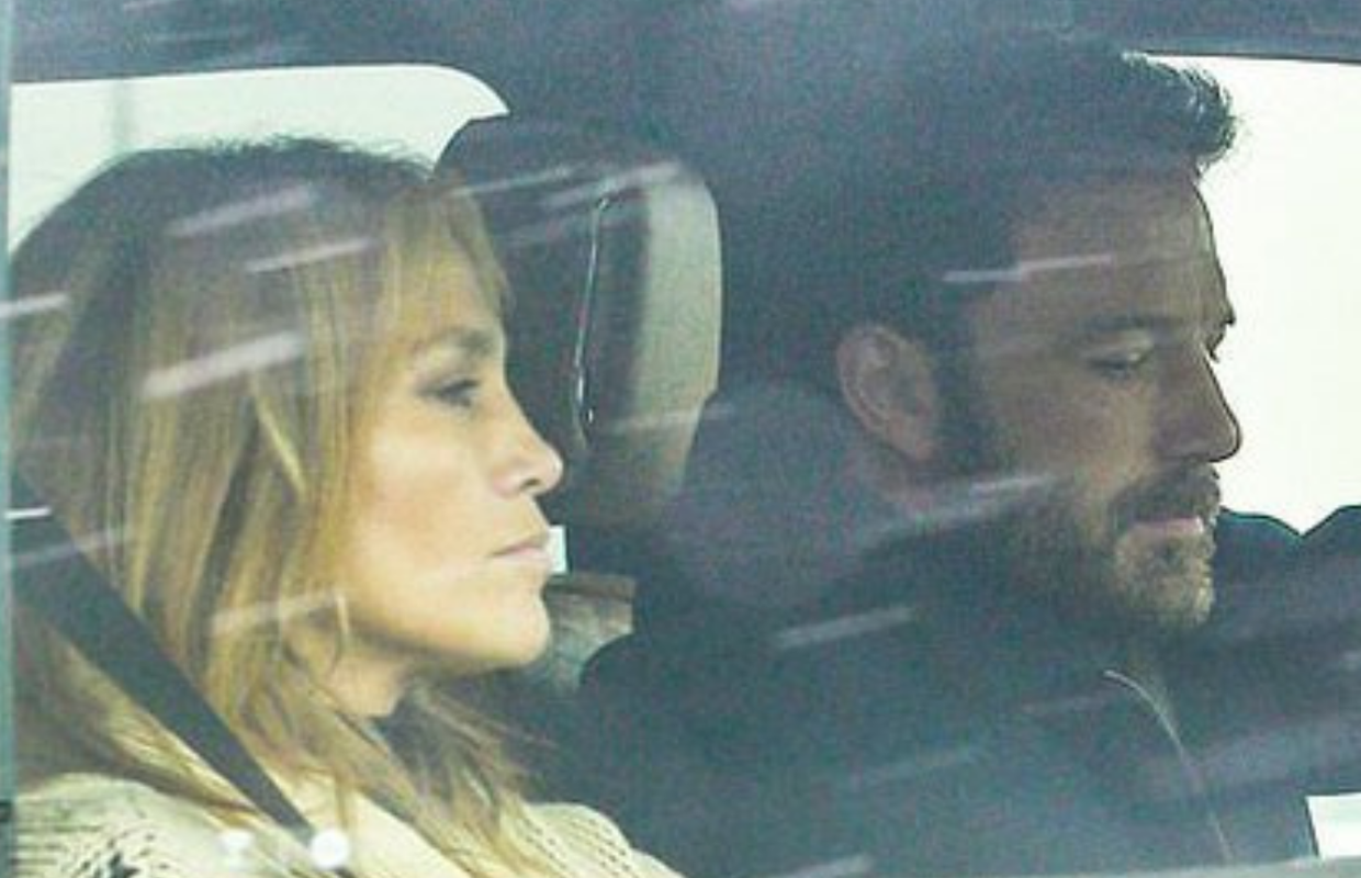 Nakon 17 godina opet zajedno? Ben Affleck i J.Lo uhvaćeni kako odlaze na romantično putovanje