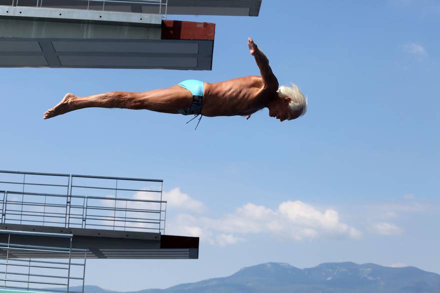 Ekkehard je najstariji natjecatelj u skakanju u vodu